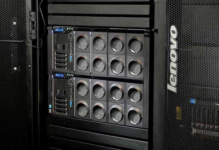 Lenovo Server